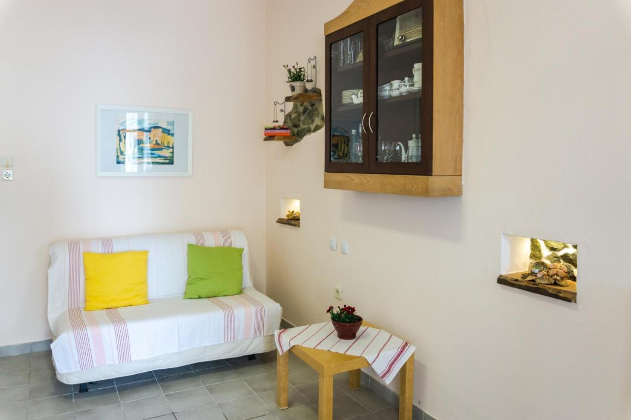Irene Seafront Apartment Néoi Epivátai Exterior foto